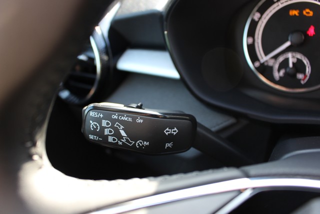 Skoda - Fabia 1.0 MPI Tour LED+CLIMATRONIC+TEMPOMAT+PDC_6 Skoda - Fabia 1.0 MPI Tour LED+CLIMATRONIC+TEMPOMAT+PDC_6