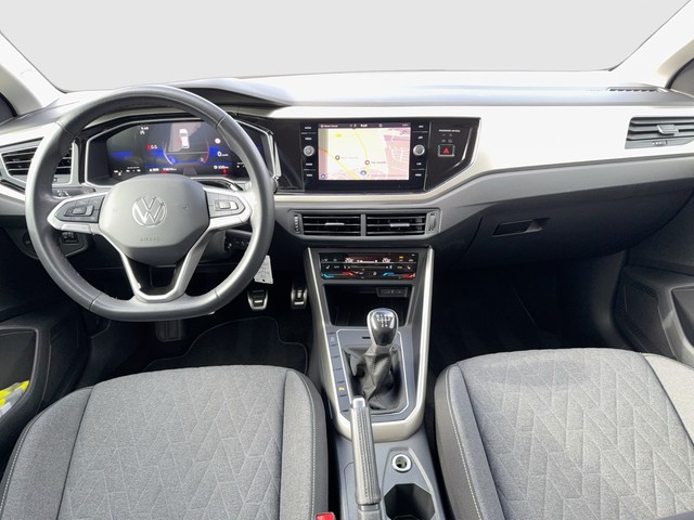 VW - Polo 1.0 TSI Move LED+NAVI+SHZG+PDC+DAB+LM15"_2