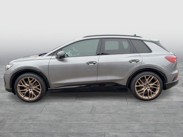 Audi - Q4 35 e-tron S-line Virtual+Matrix+Navi+Sitzhzg._12