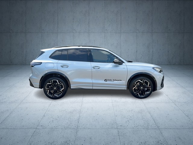 VW - Crafter Kasten 35 TDI lang Hochdach AHK+GRA+RFK_12 VW - Crafter Kasten 35 TDI lang Hochdach AHK+GRA+RFK_12