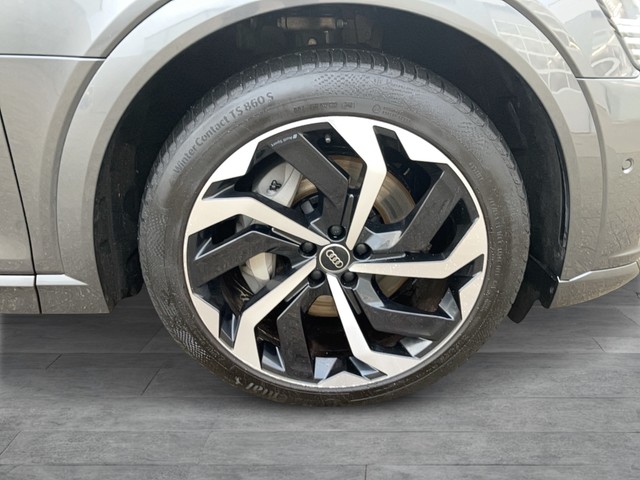 Audi - Q8 e-tron Sportback 55 quattro S-line AHK PANO_11