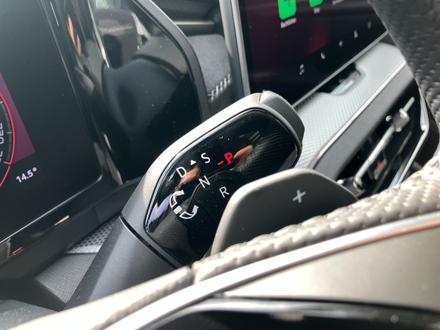 Skoda - Kodiaq 2.0 TDI DSG Sportline AHK+ACC+NAVI+PANO_8