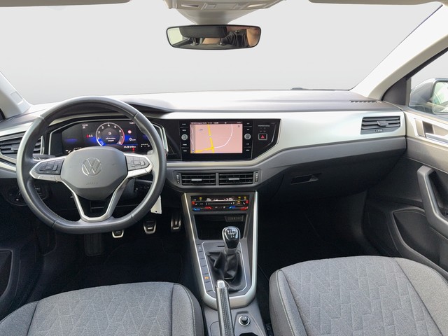 VW - Polo 1.0 TSI Move LED+NAVI+SHZG+PDC+DAB+LM15"_2 VW - Polo 1.0 TSI Move LED+NAVI+SHZG+PDC+DAB+LM15"_2