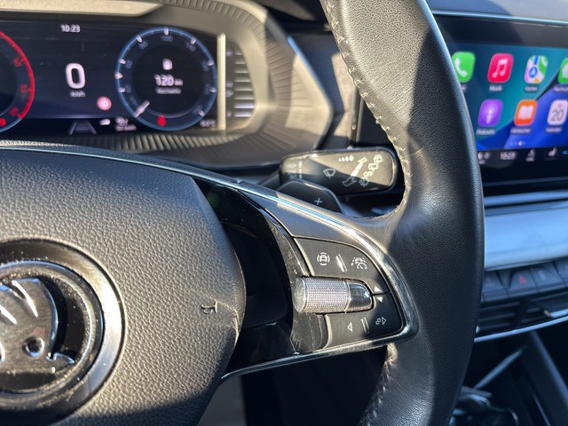 Audi - Q4 e-tron 45 quattro S-line ACC CAM LED NAVI_10