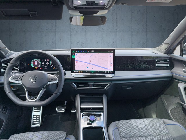 VW - Crafter Kasten 35 TDI lang Hochdach AHK+GRA+RFK_2 VW - Crafter Kasten 35 TDI lang Hochdach AHK+GRA+RFK_2