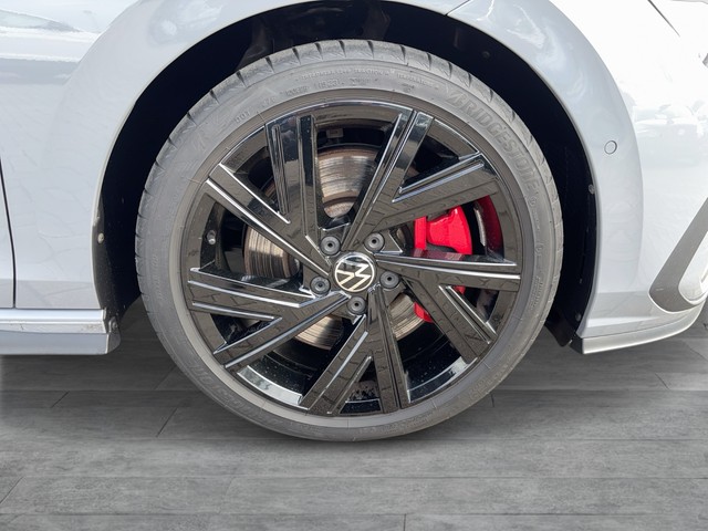 VW - Golf VIII 2.0 TSI DSG GTI ACC CAM HUD LED NAVI_19