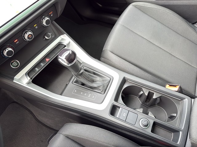 Audi - Q3 35 TFSI S-tronic Advanced PANO+NAVI+PDC+LM18"_8