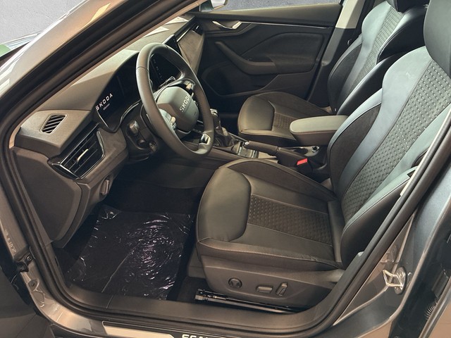 Skoda - Scala 1,0 TSI DSG Tour AHK BLACK NAVI_16