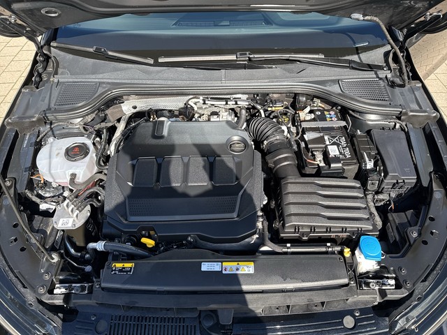 VW - Golf VIII 2.0 TDI DSG Life ACC+LED+NAVI+SHZG+RFK_8 VW - Golf VIII 2.0 TDI DSG Life ACC+LED+NAVI+SHZG+RFK_8