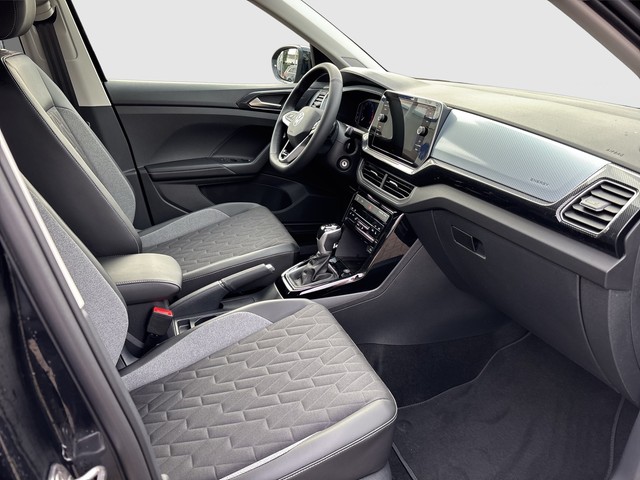 VW - Golf VIII 1.5 TSI Active ACC CAM LED NAVI STHZG_8