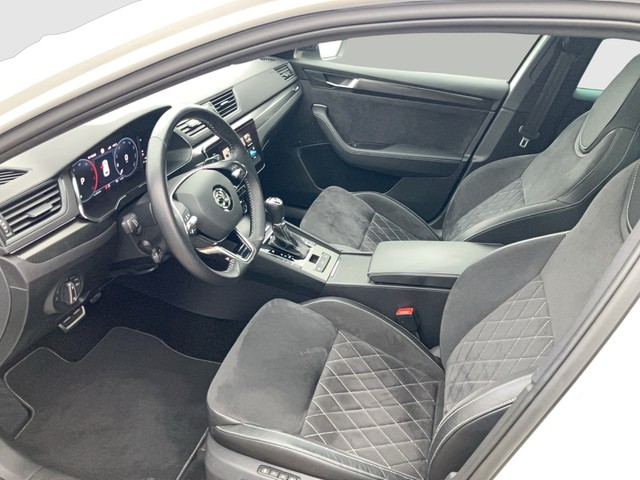 Skoda - Superb Combi 2.0 TDI DSG 4x4 Sportline AHK+Pano_11