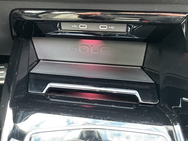 VW - Golf VIII 2.0 TSI DSG GTI ACC CAM HUD LED NAVI_11