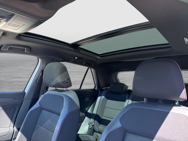 VW - T-Roc 2.0 TDI DSG Sport AHK+ACC+LED+LM18"+PANO_13