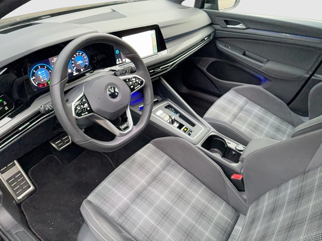 VW - Golf VIII Lim. 2.0 TDI DSG GTD AHK+ACC+PANO+LED_12