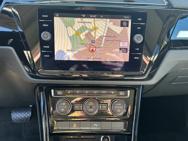 VW - Touran 1.5 TSI DSG Highline ACC+LED+NAVI+PANO_3 VW - Touran 1.5 TSI DSG Highline ACC+LED+NAVI+PANO_3