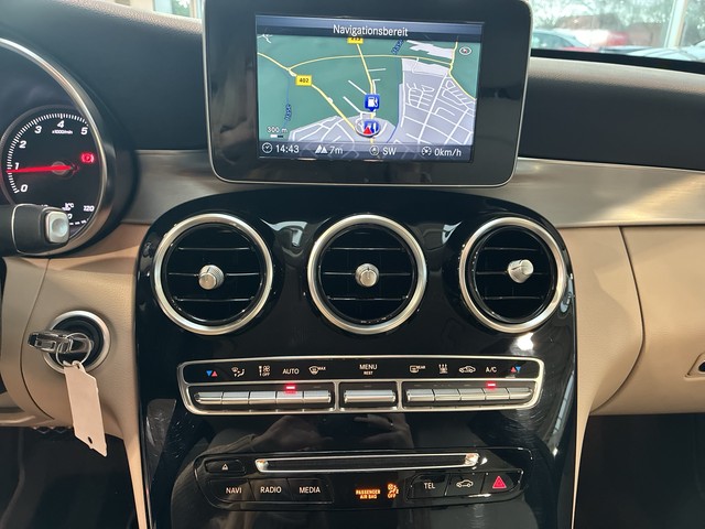 Mercedes-Benz - C 180 T-Modell CGI Avantgarde AHK+LED+NAVI+GRA_5