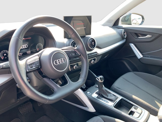 Audi - Q2 35 TFSI S-tronic advanced SHZ+PDC+RFK+LED+APP_11