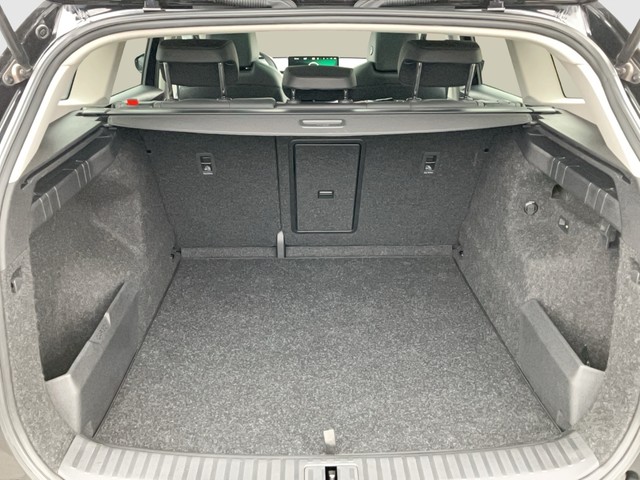 Skoda - Enyaq 60 Suite PANO+NAVI+ACC+DCC+AHK+RFK+MATRIX_4