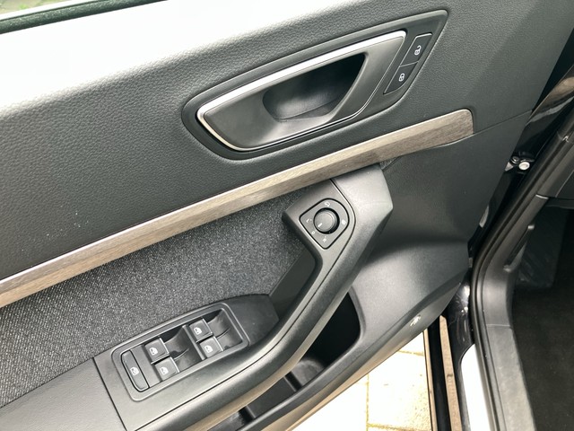 Seat - Ateca 1.5 TSI DSG Xperience ACC+LED+NAVI+LM17"_5 Seat - Ateca 1.5 TSI DSG Xperience ACC+LED+NAVI+LM17"_5