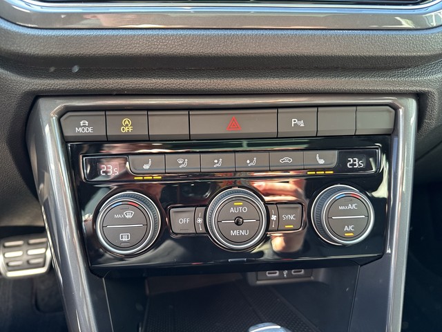 VW - T-Roc 2.0 TDI DSG Sport AHK+ACC+LED+LM18"+PANO_9