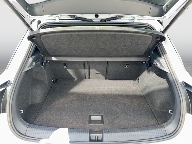 VW - T-Roc 2.0 TDI DSG Sport AHK+ACC+LED+LM18"+PANO_4