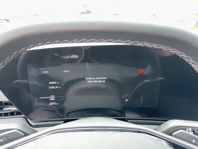 Audi - A6 e-tron Avant quattro edition one grey S-line_24