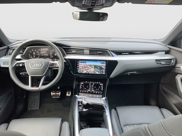 Audi - Q8 e-tron Sportback 55 quattro S-line AHK PANO_14