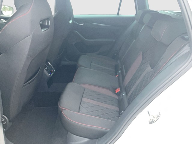 Skoda - Octavia Combi 2.0 TDI DSG 4x4 RS AHK_3