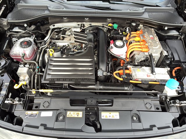 CUPRA - Formentor 1.4 TSI e-Hybrid DSG ACC+LED+NAVI+SHZG_8