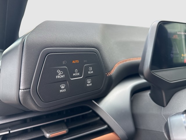 CUPRA - Born 150kW NAVI+KAMERA+PANORAMADACH+SHZG+LED_9