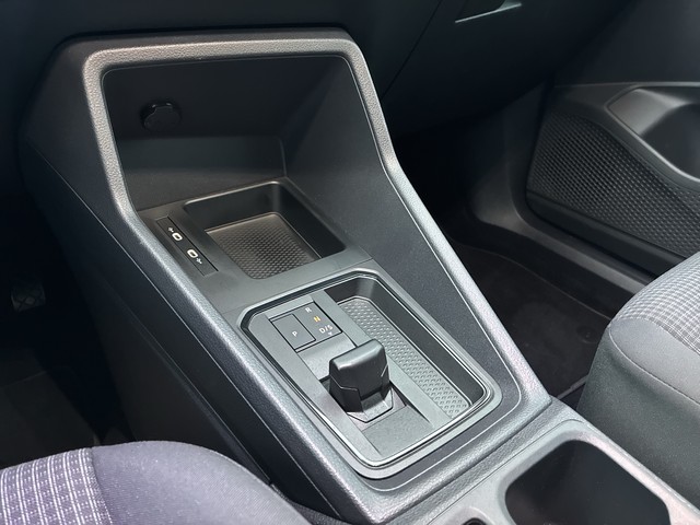 VW - Caddy 1.5TSI DSG Basis AHK+Navi+PDC+Klima+GRA_9