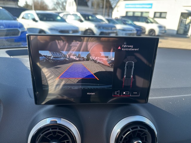 Audi - Q2 35 TFSI S tronic S line Matrix RFK_6