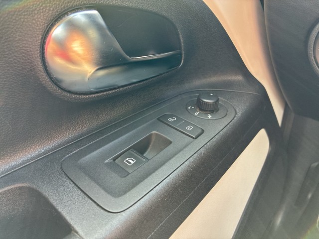 VW - up! 3-türer cheer up! Klima+Sitzhzg.+Navi+Radio_6