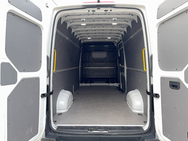 VW - Crafter Kasten 2.0 TDI DSG Hochdach LR FWD RFK_3 VW - Crafter Kasten 2.0 TDI DSG Hochdach LR FWD RFK_3