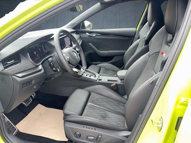 Skoda - Octavia Combi 2.0 TSI DSG RS Plus HUD Pano 1.Hand!_22