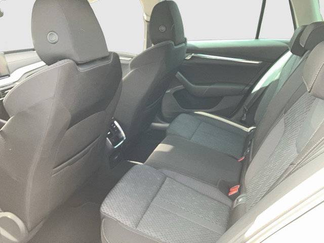 VW - Crafter 35 Kasten MR RFK AHK GRA LED Klima_3