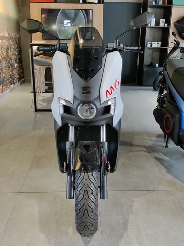 VW - Polo 1.0 TSI DSG R-Line Matrix+Navi+Kamera_16 VW - Polo 1.0 TSI DSG R-Line Matrix+Navi+Kamera_16