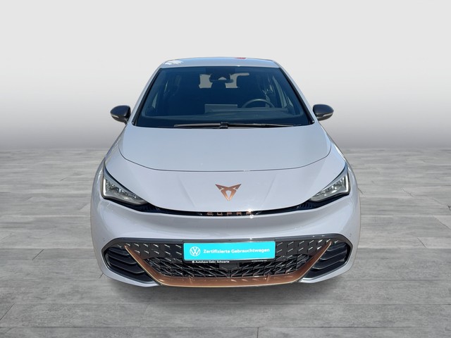 CUPRA - Born 150 kW 19" GJR LED Lenkradhzg._11