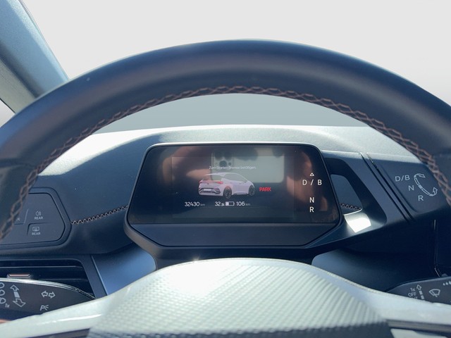 CUPRA - Born 150 kW 19" GJR LED Lenkradhzg._13