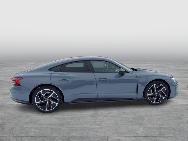 Audi - e-tron GT quattro LUFTFAHRWERK_8