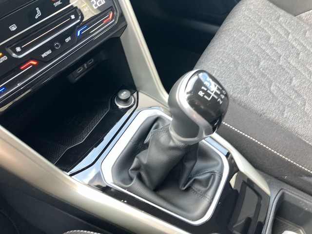 VW - T-Roc 1.0 TSI Move LED+NAVI+SHZG+PDC+LANE+LM17"_6 VW - T-Roc 1.0 TSI Move LED+NAVI+SHZG+PDC+LANE+LM17"_6