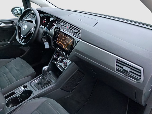 VW - Touran 2.0 TDI DSG Comfortline AHK CAM NAVI STHZG_7 VW - Touran 2.0 TDI DSG Comfortline AHK CAM NAVI STHZG_7