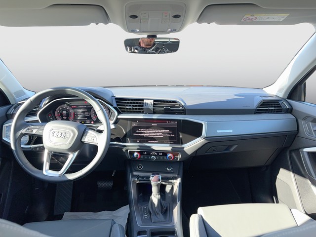 Audi - Q3 35TFSI S-tronic advanced LED+ACC+NAVI+_2