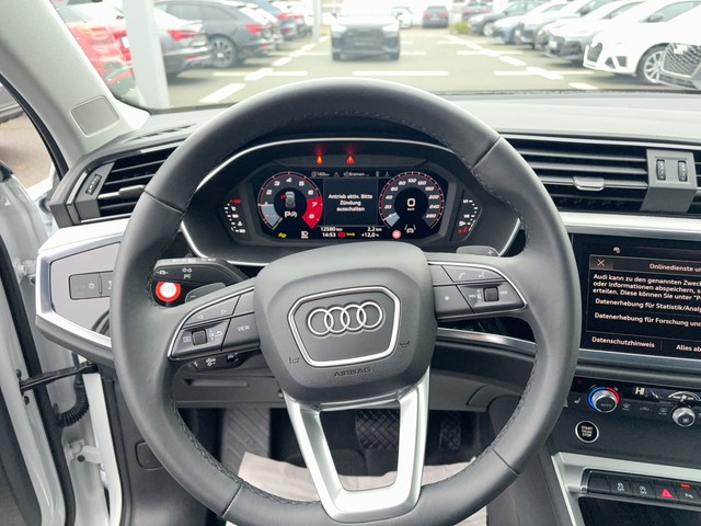 Audi - Q3 35 TFSI S-tronic advanced AHK+ACC_12
