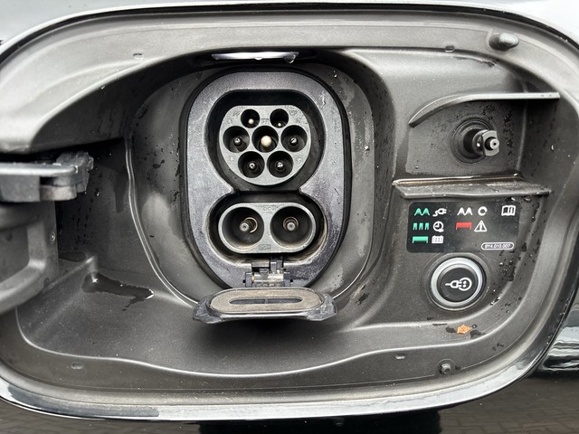 Audi - Q6 Sportback e-tron quattro S-line AHK NAVI PANO_9