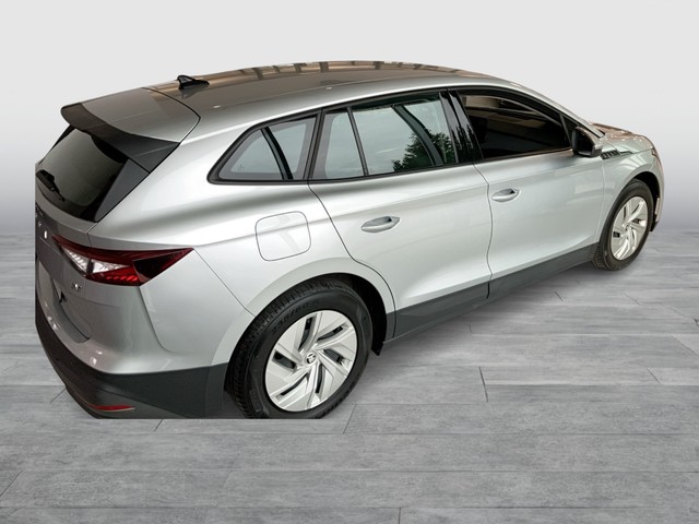 Skoda - Enyaq 50 Studio LED+LaneAssist_10