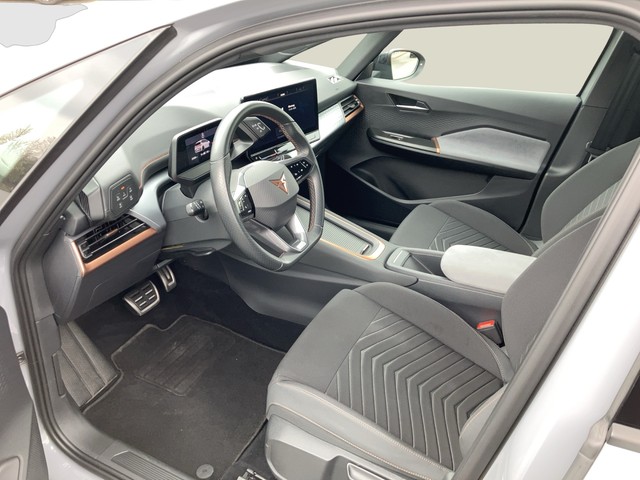 CUPRA - Born KLIMA LED LM18 MFL PDC SHZG TEL_12