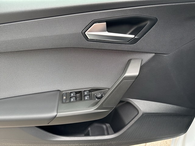 Seat - Leon 1.5 eTSI DSG Style Edition ACC+LED+NAVI+SHZ_5