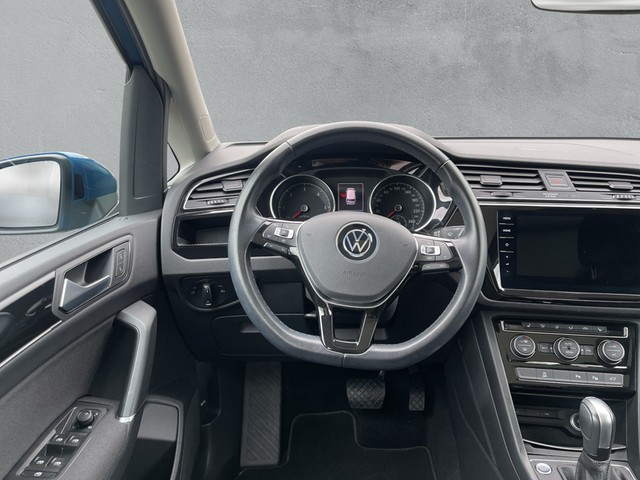 VW - Touran 2.0 TDI DSG Comfortline AHK LED NAVI PANO_4 VW - Touran 2.0 TDI DSG Comfortline AHK LED NAVI PANO_4