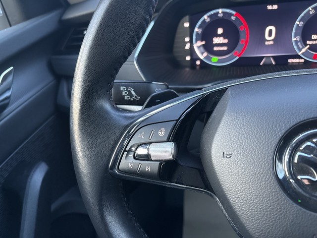 Skoda - Octavia Combi 2.0 TDI DSG Ambition LED+NAVI+SHZ+RFK_8